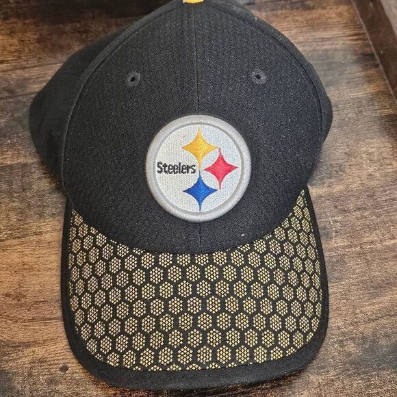 Pittsburgh Steelers New Era Sideline Collection On-Field Fitted Cap 71/2 - Picture 1 of 5